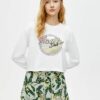 Sadie Sink Printed Bermudas – Image 4
